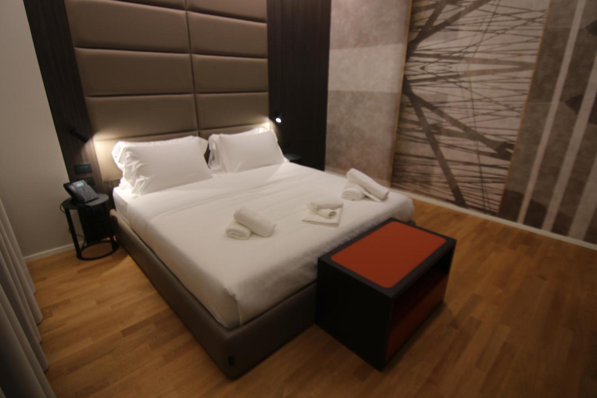 Boutique Hotel Adelar Tirana Exterior foto